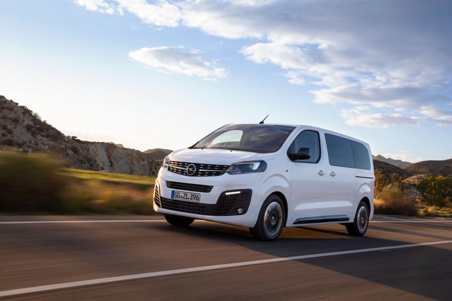  Opel Zafira Life Medium 2019 года  (фото 2 из 18)